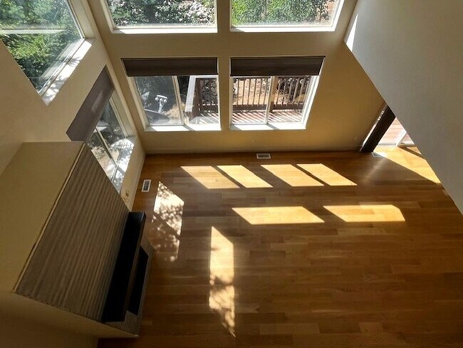 Building Photo - 55 Salt Lick Pl