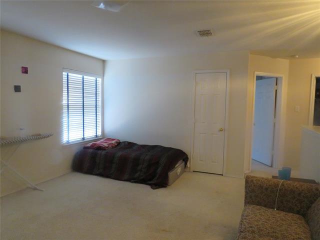 Building Photo - 3104 Deleon Dr