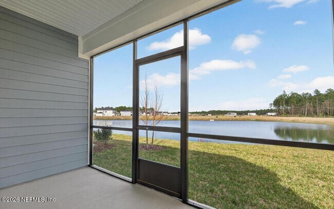 Building Photo - 368 Woods Ln