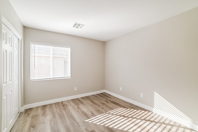 Building Photo - 11547 E Camino St