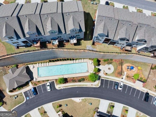 Building Photo - 2170 Manor Pointe Dr