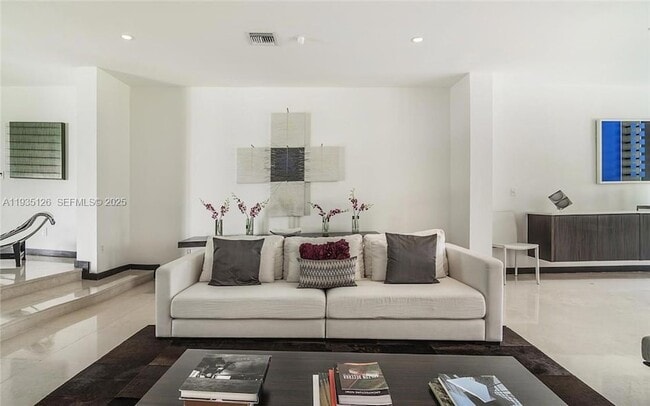 Building Photo - 3020 Brickell Ave