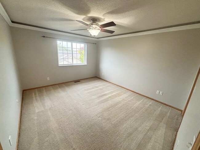 Building Photo - 7049 Lockslie Way