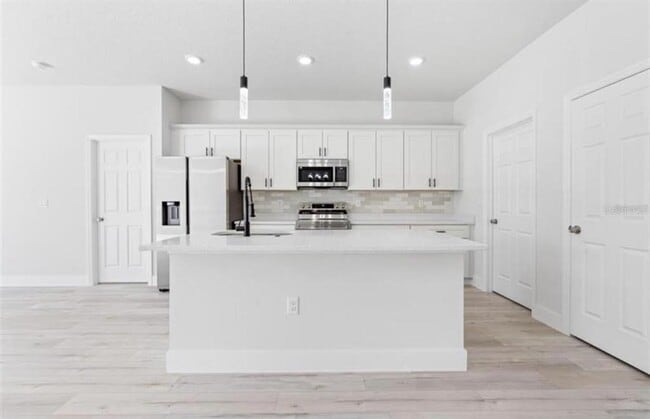 Building Photo - 2660 SW 162nd Street Rd