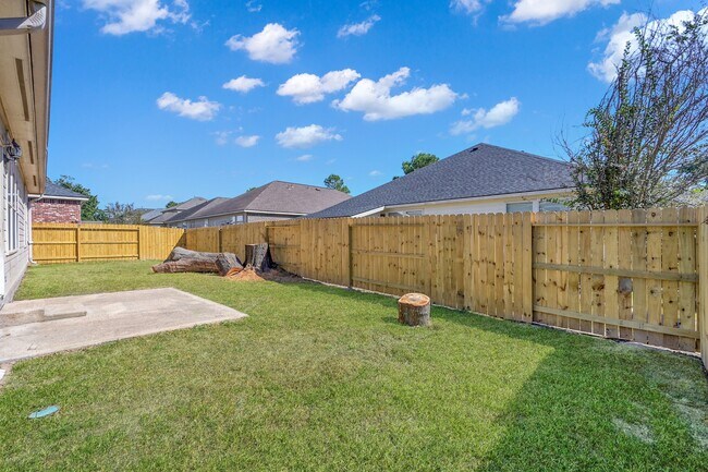 Building Photo - 952 Crannog Way