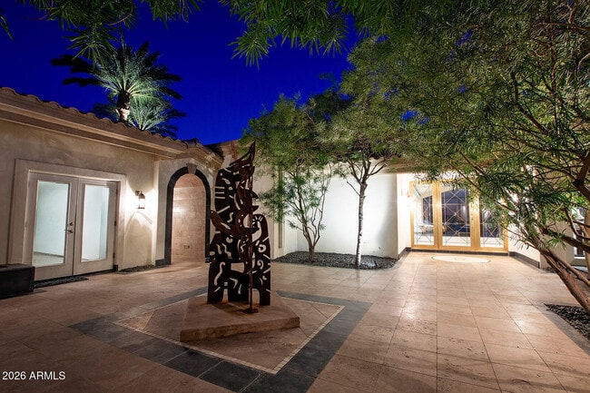 Building Photo - 5400 E Valle Vista Rd