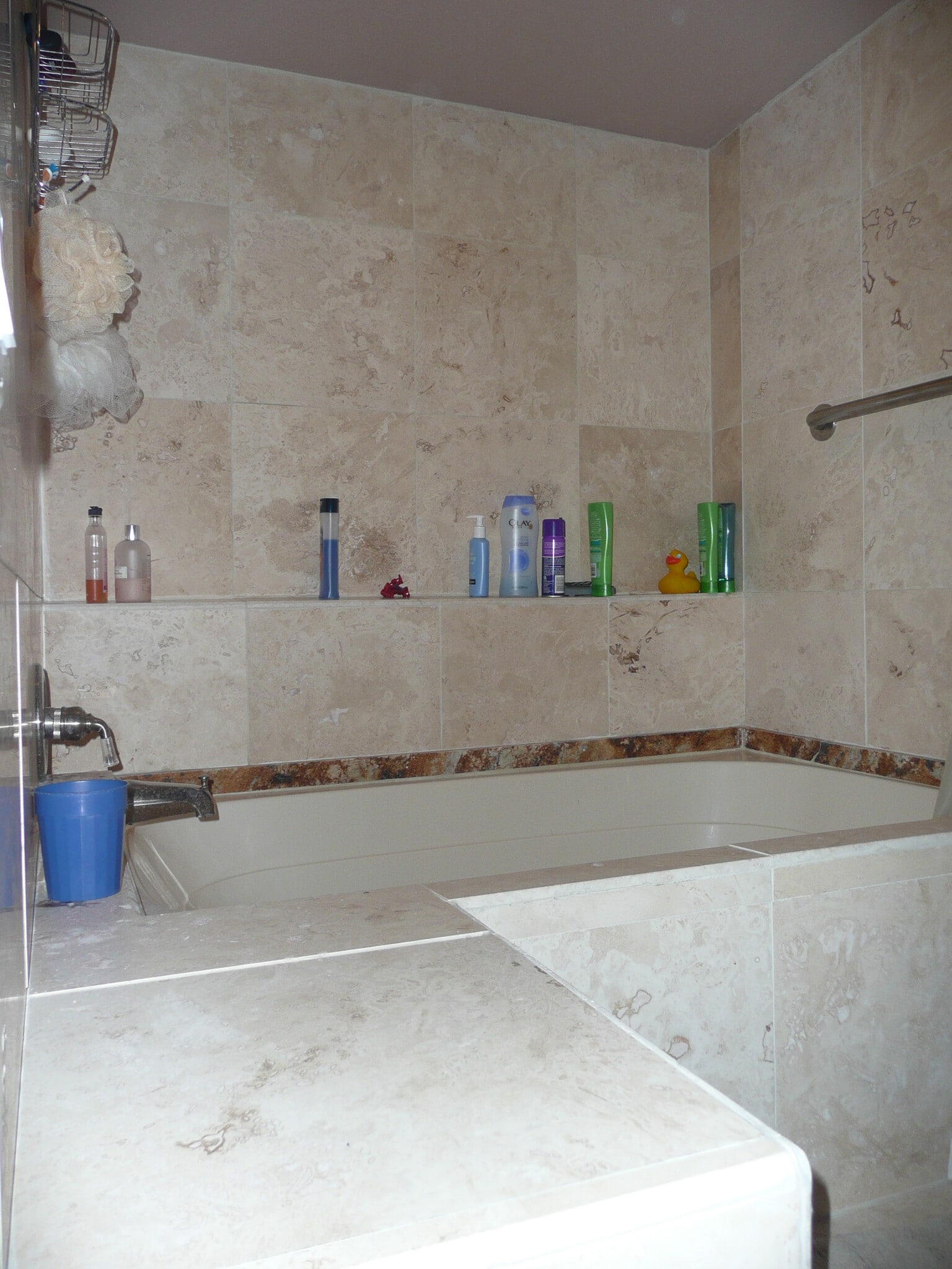 Building Photo - 1017 E Roma Ave