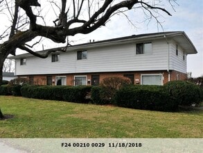 Building Photo - ChurchStS365