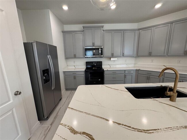 Building Photo - 279 Sunfish Dr