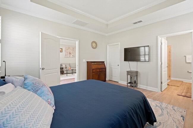 Building Photo - 97 Thistleton Wy