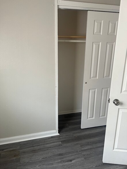 Building Photo - 2178 White Ave