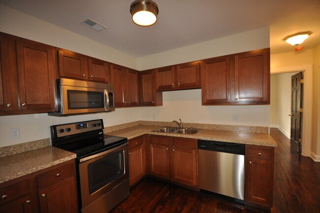 Building Photo - Pre-Leasing Now for the Fall Semester 2026