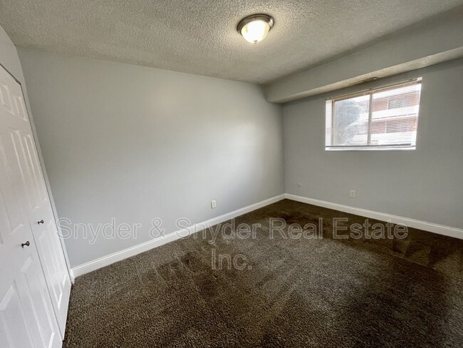 Building Photo - 2605 Terrace Ave