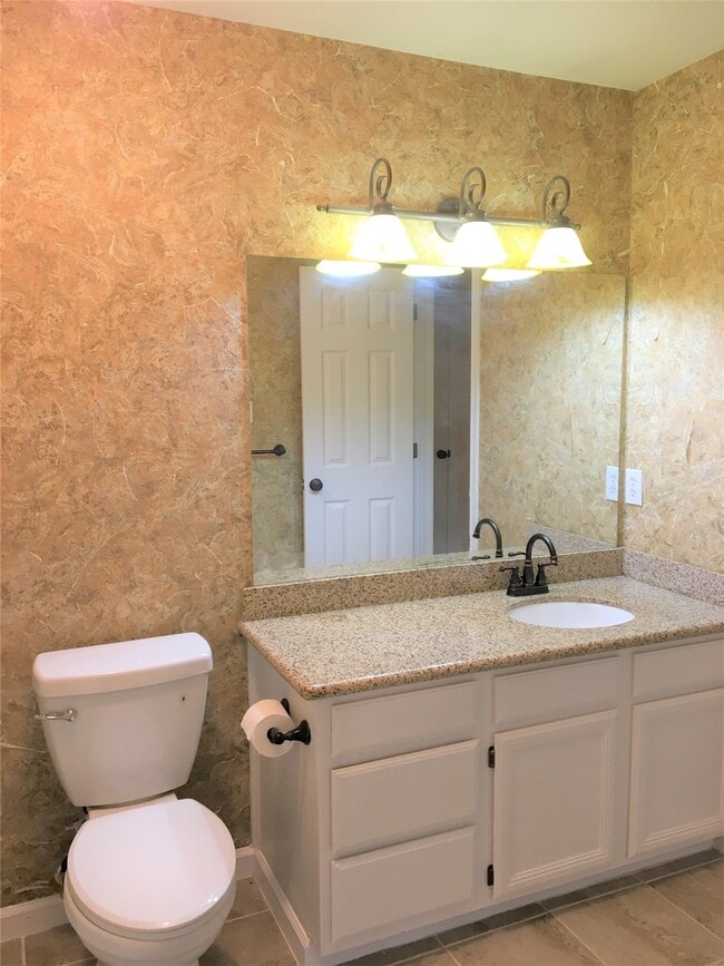 Building Photo - 12944 Orion Ct E