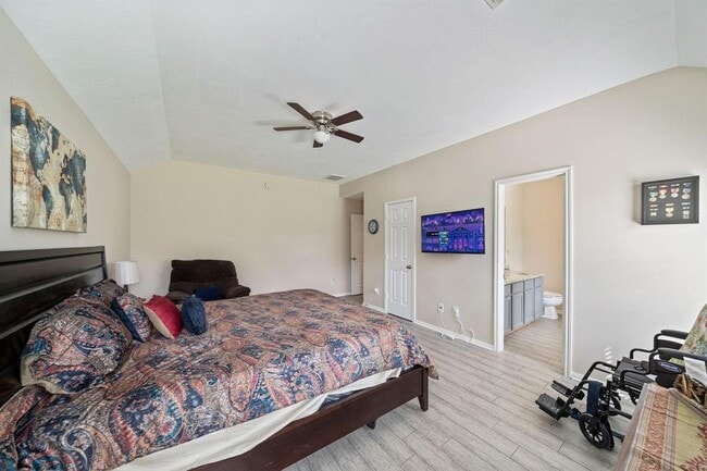 Building Photo - 3261 Gladewater Ln