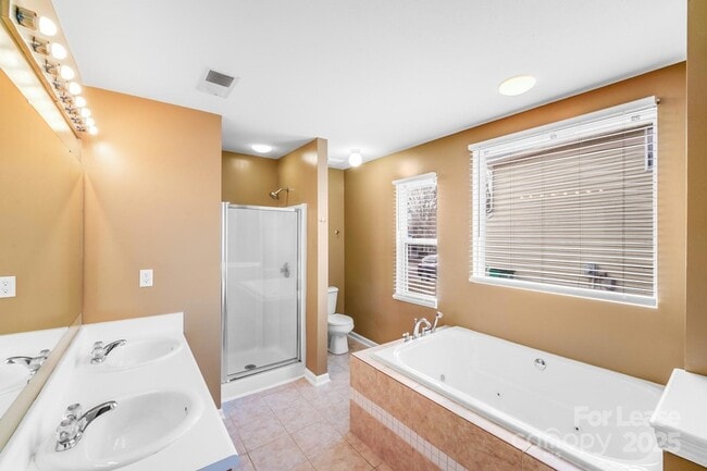 Building Photo - 6320 Alder Ct