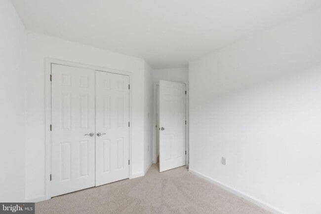 Building Photo - 4067 Fountainside Ln