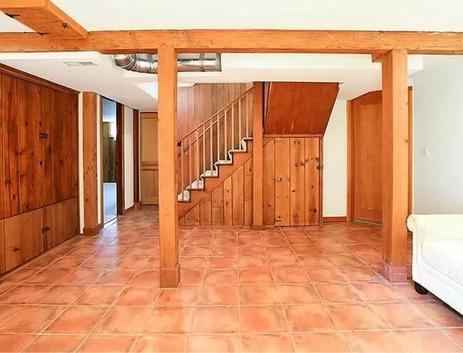 Building Photo - Traditional Home in Capitol Hill with Fenced Back Yard