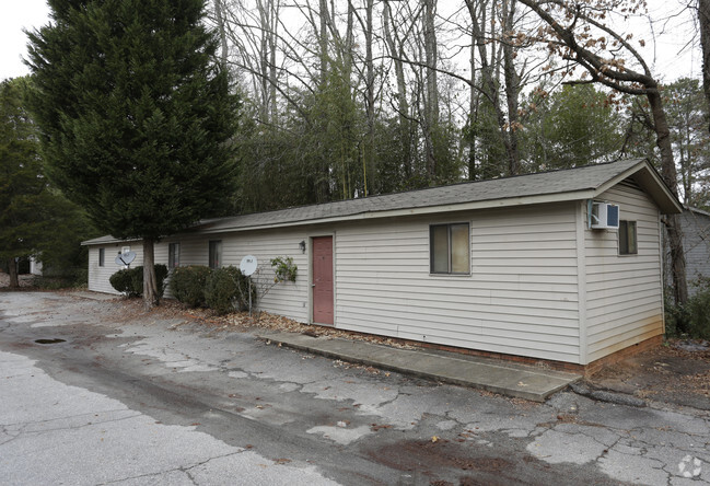 Primary Photo - Oak Brook Apartments