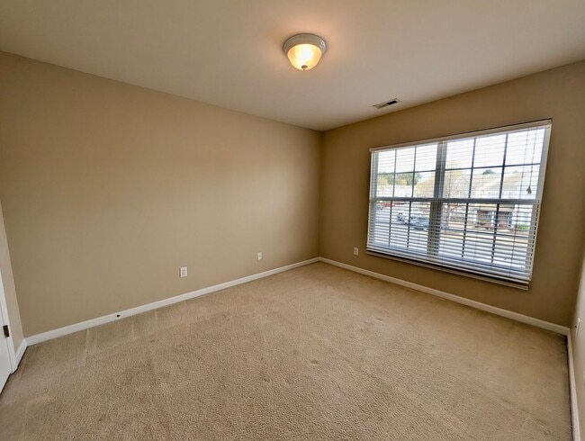 Building Photo - 5122 Brooke Lauren Ln