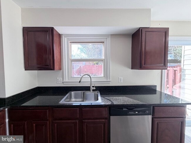 Building Photo - 4054 Hanson Oaks Dr