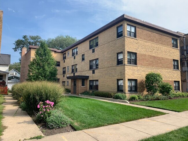 Primary Photo - 309 Sherman Ave