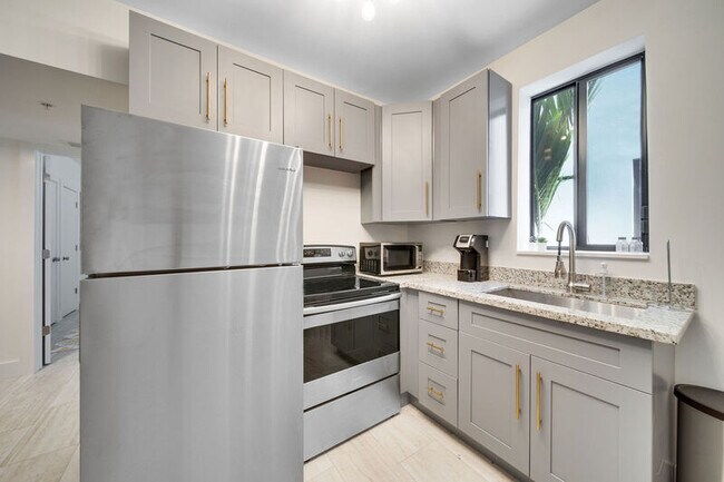 Building Photo - 2166 SW 14th Terrace