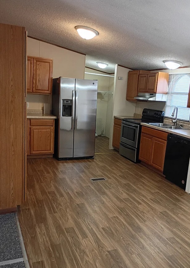 Primary Photo - Dutch Mill Homes