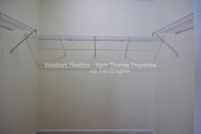 Building Photo - 1326 Holly Grove Way