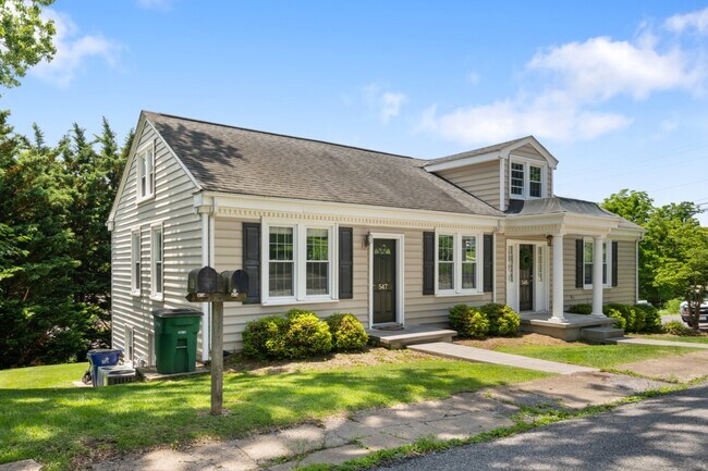 Building Photo - 545 Montgomery St