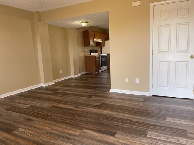 Building Photo - 106 Aiden Ct