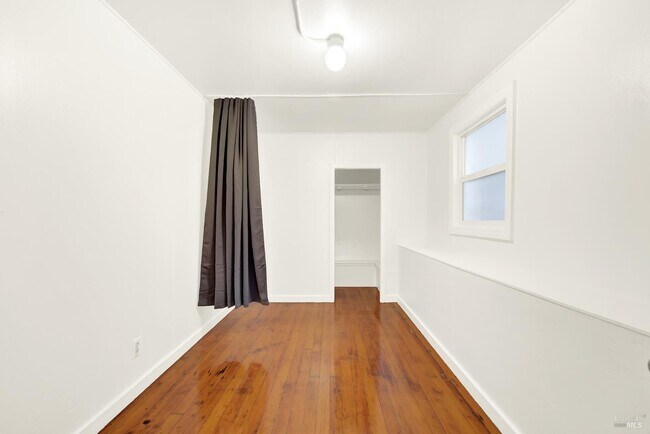 Building Photo - 519 Virginia St