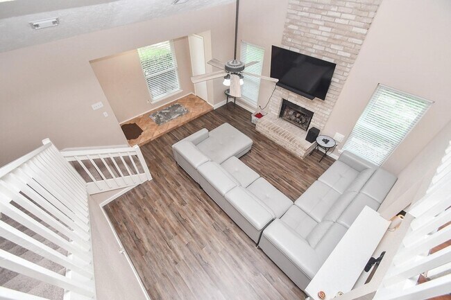 Building Photo - 5331 Windsong Trail