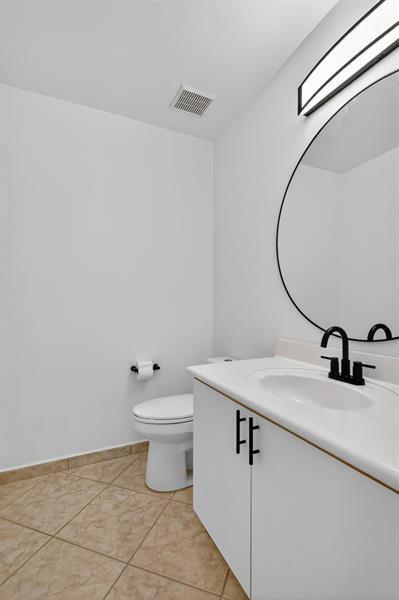 Building Photo - 6103 NW 116 Pl