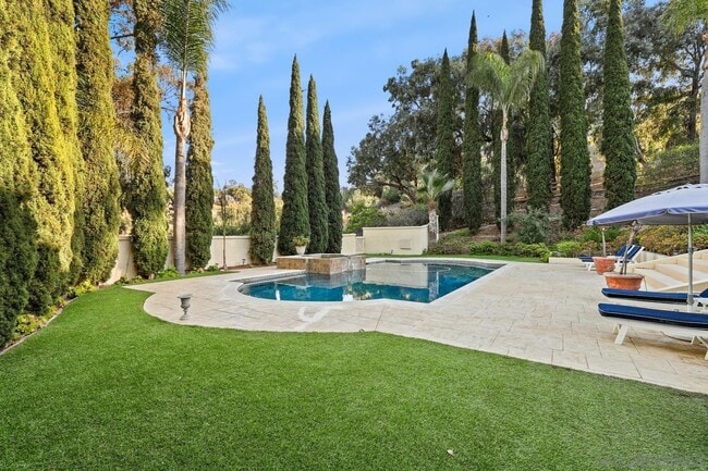 Building Photo - 459 Flores De Oro