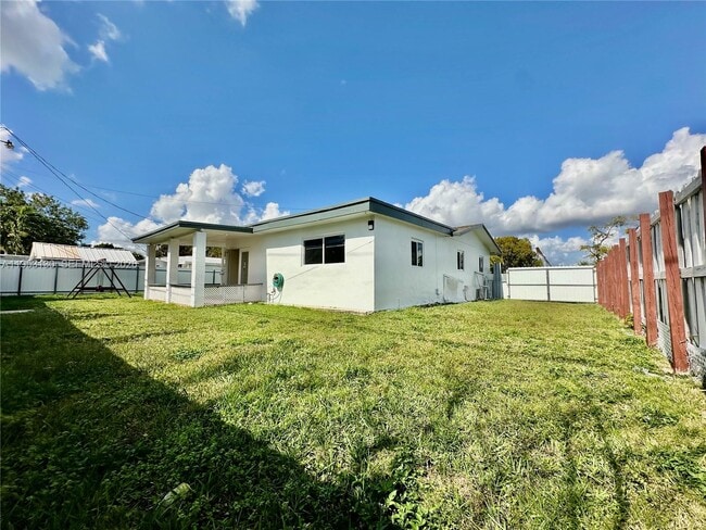 Building Photo - 11740 SW 176th St