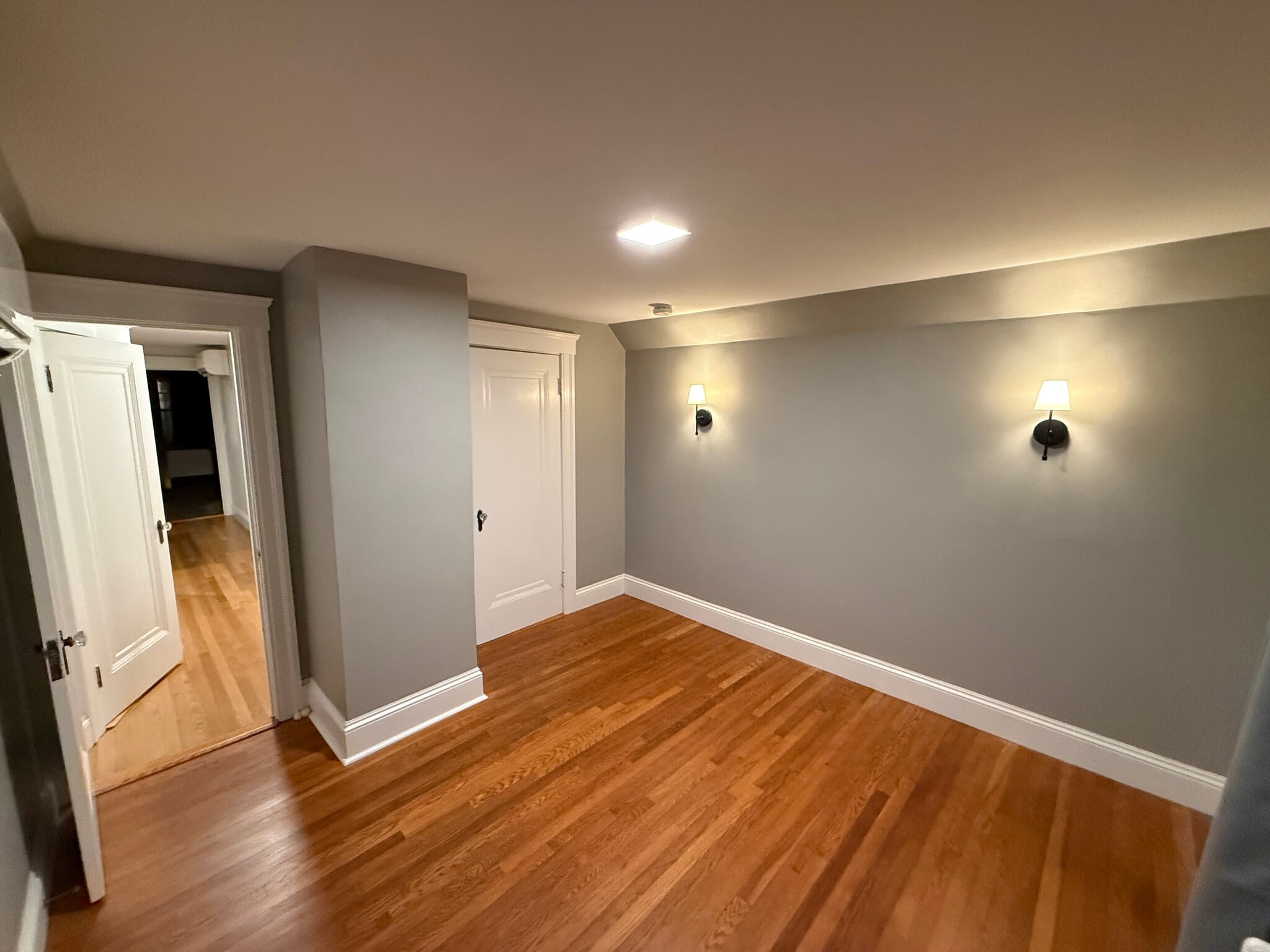 Building Photo - 26 Saint Elmo Rd