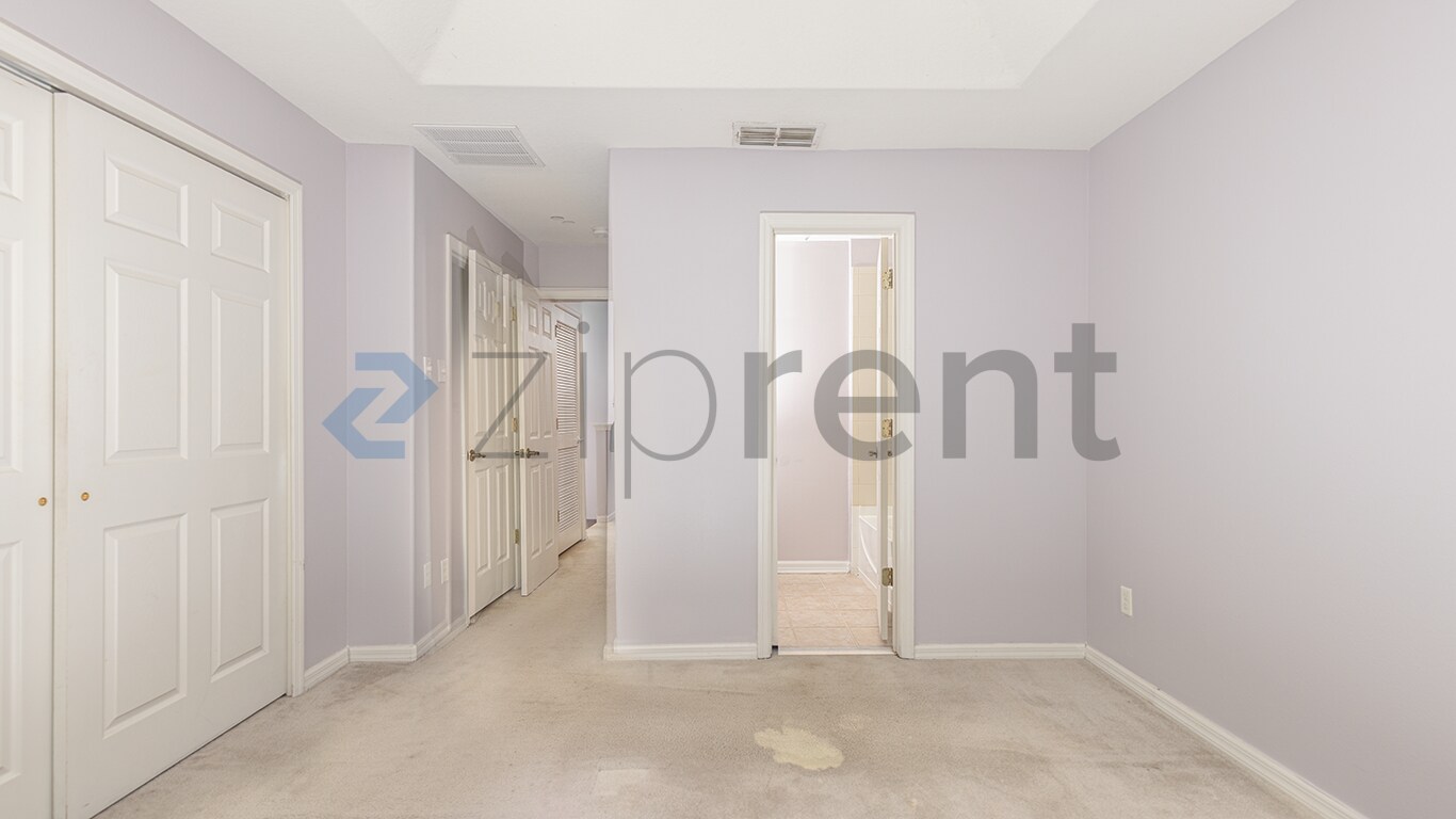 Building Photo - 522 Wheaton Trent Pl