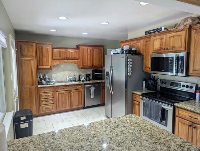 Building Photo - 8197 E Lehigh Dr