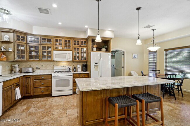 Building Photo - 5936 Anapaula Dr