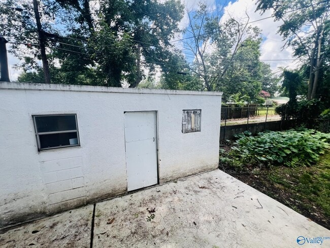 Building Photo - 3214 Clopton St SW