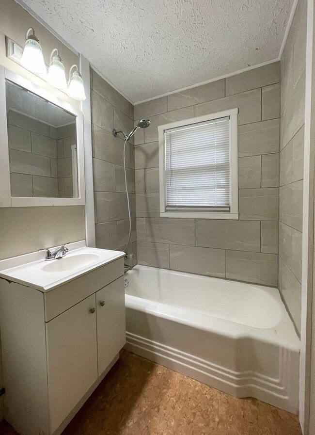 Building Photo - Updated Brick 3-Bedroom