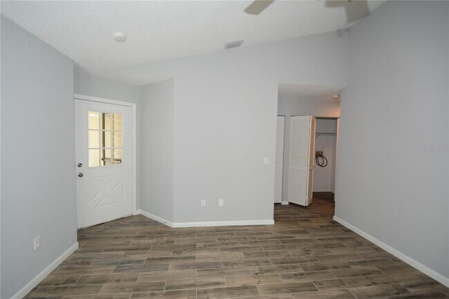 Building Photo - 107 Brunswick Ln