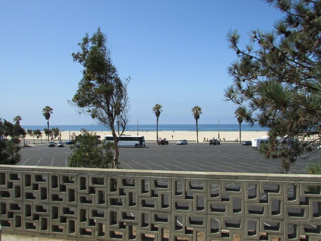 Beach View 8/19/2022 - 2213 Ocean Ave