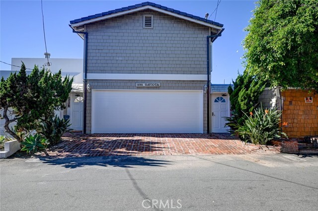 Building Photo - 1021 Gaviota Dr