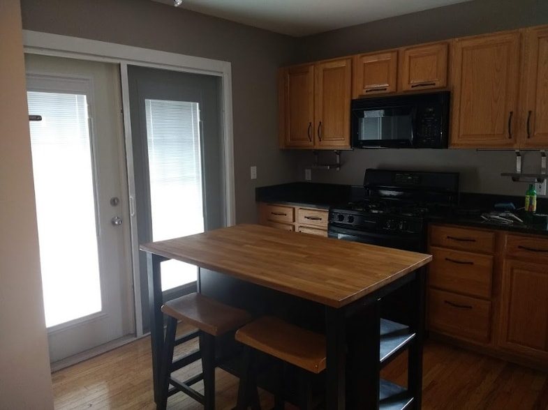 Building Photo - 14 Grove Garden Ave