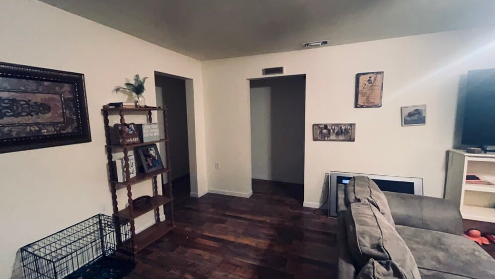 Building Photo - 2929 S 3rd St