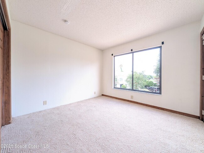 Building Photo - 3686 Muirfield Dr