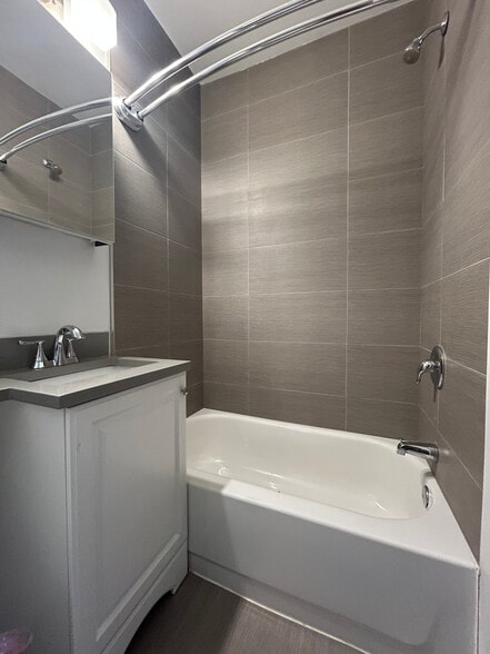 Building Photo - 545 Chestnut St