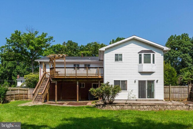 Building Photo - 11821 Charen Ln